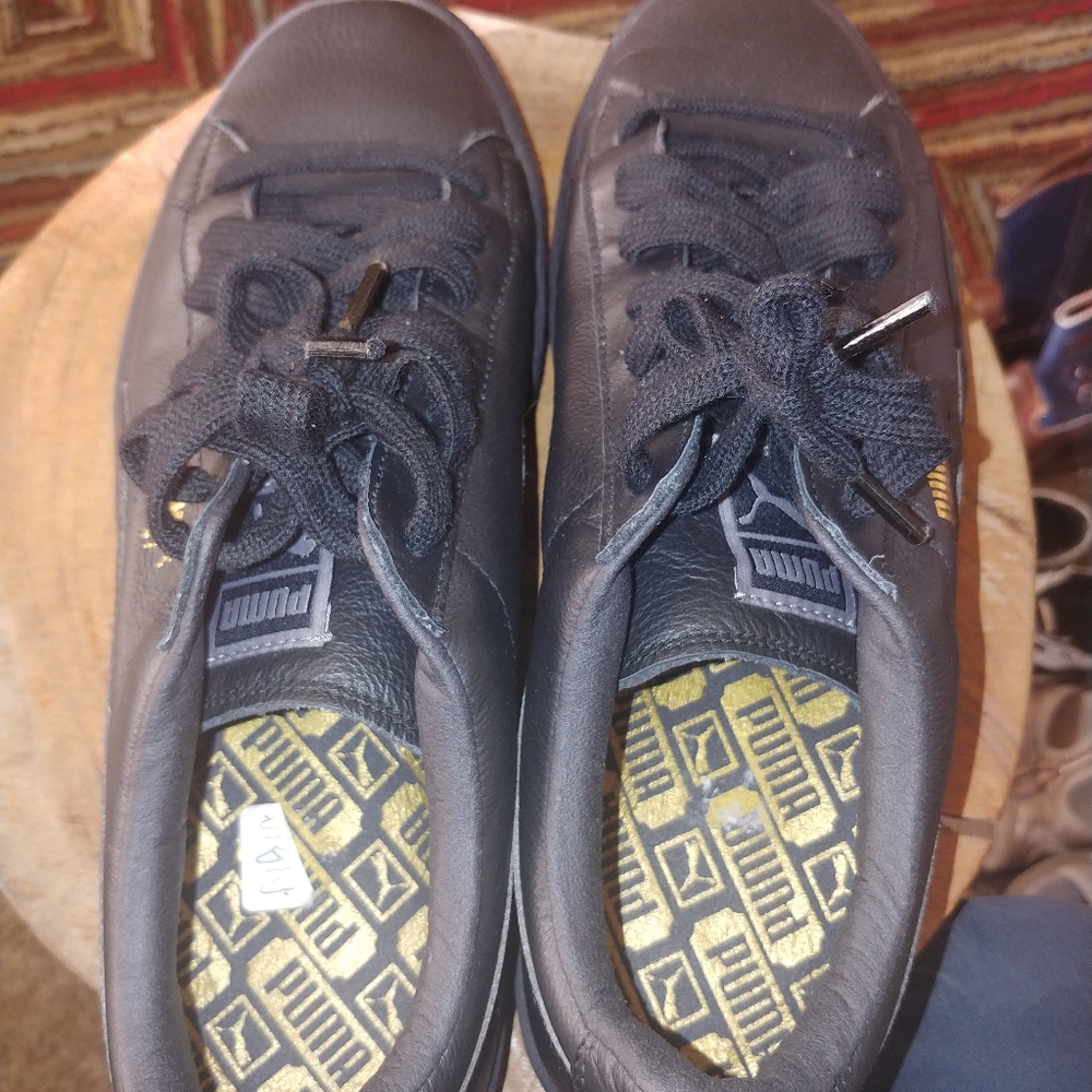 Pumas size 10.5 - Picture 6 of 6